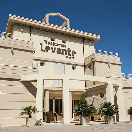 Levante 3*