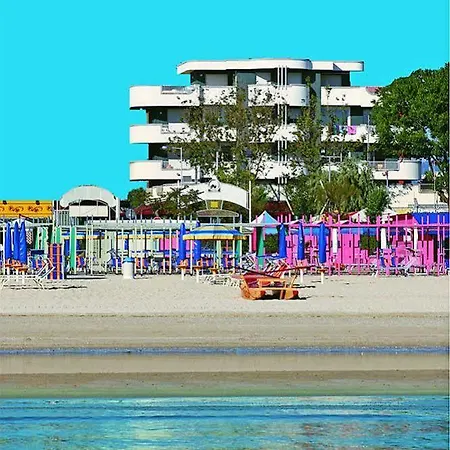 Levante 4*