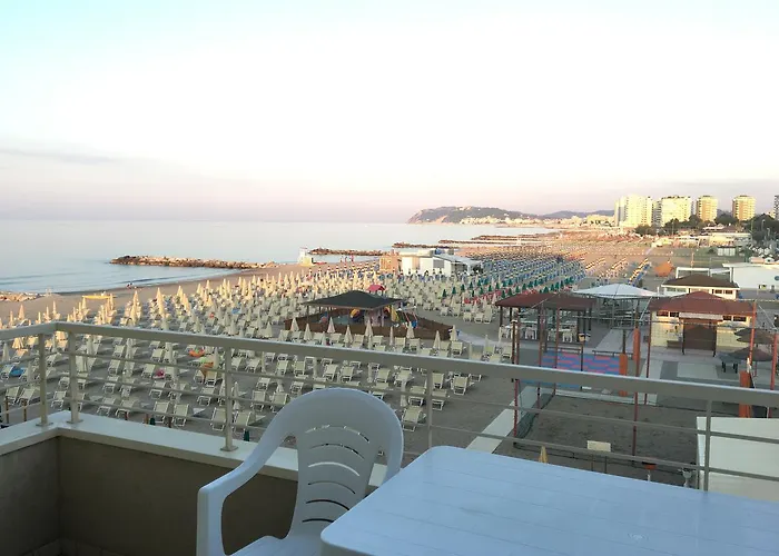 Levante Ξενοδοχείο με διαμερίσματα Misano Adriatico