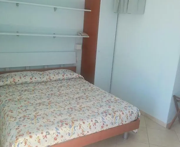 Ξενοδοχείο με διαμερίσματα Levante 4*